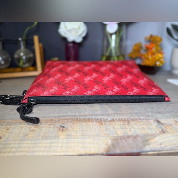 Coach Carryall Collectors Pouch black Horse and carriage. - Picture 12 of 16